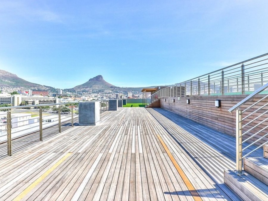 2 Bedroom Property for Sale in Zonnebloem Western Cape